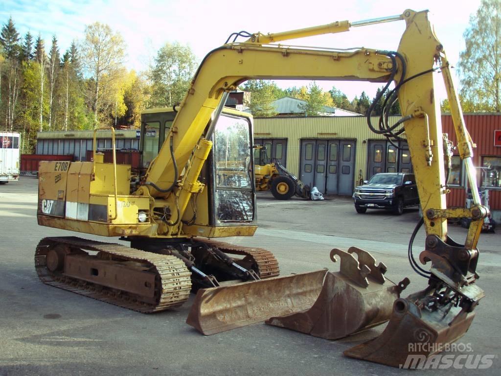 CAT E 70 B Väikeekskavaatorid 7t-12t