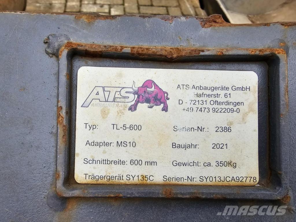 Sany SY135C Roomikekskavaatorid