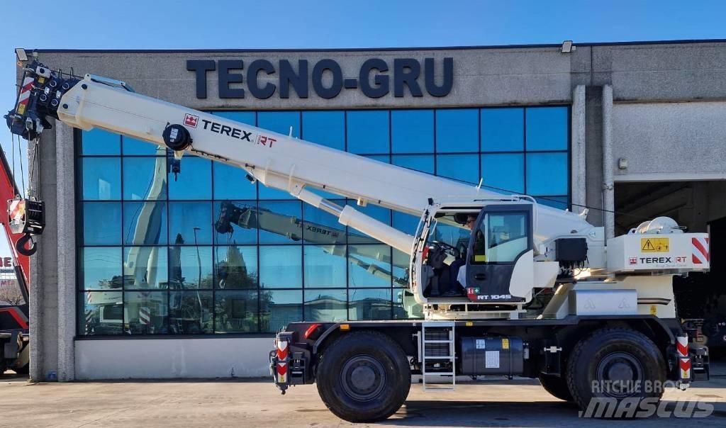 Terex RT 1045 Raske maastiku tõstukid