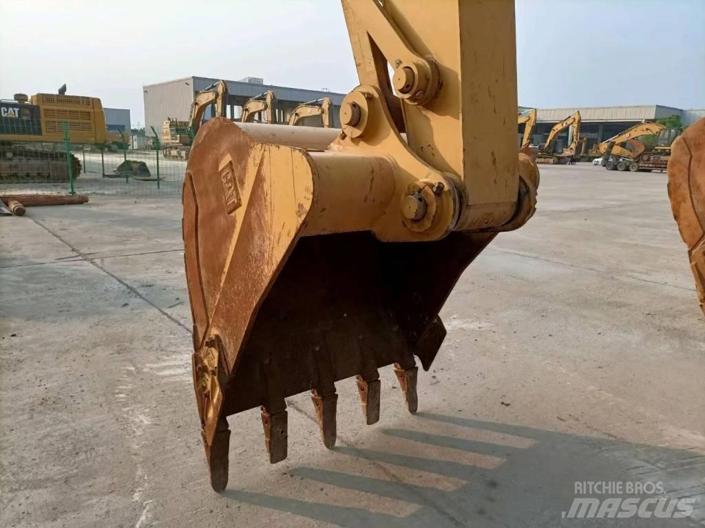 CAT 320GC Roomikekskavaatorid