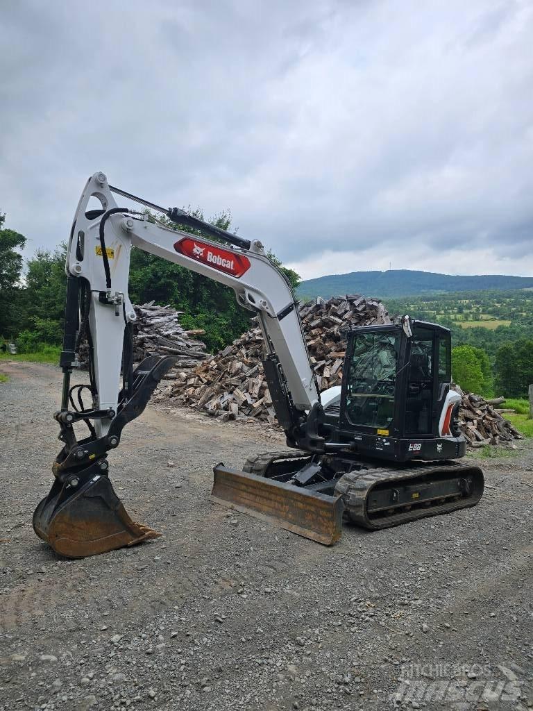 Bobcat E 88 R2 Roomikekskavaatorid