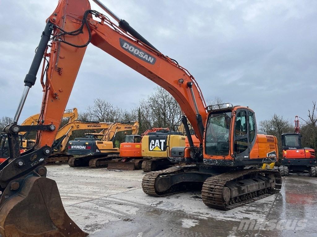 Doosan DX 225 LC-3 Roomikekskavaatorid