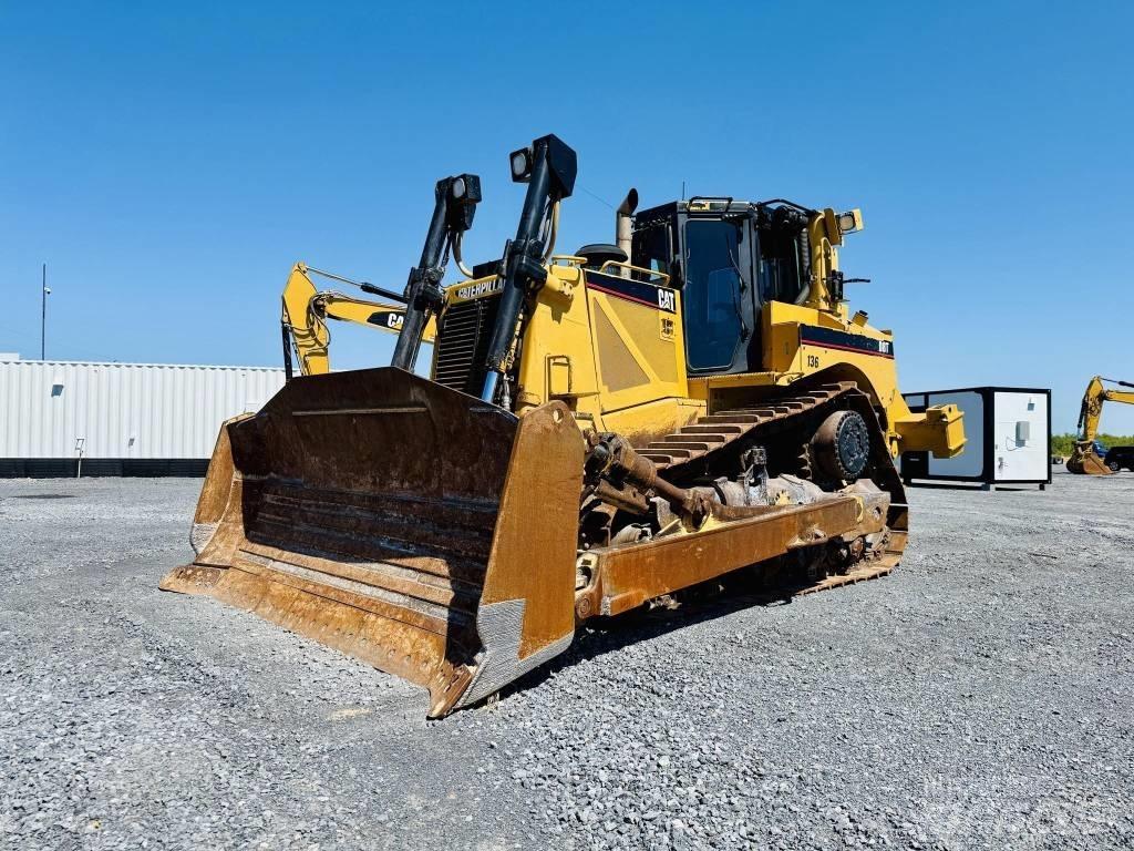 CAT D 8 T Buldooserid