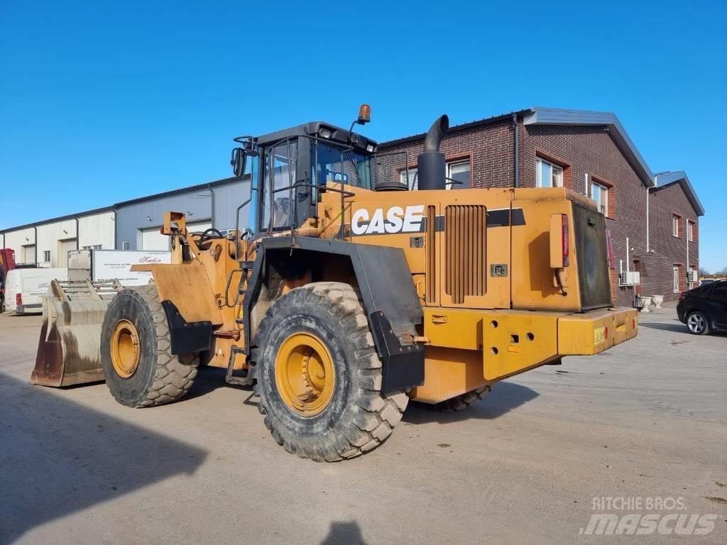 CASE 921 C/2 Rataslaadurid