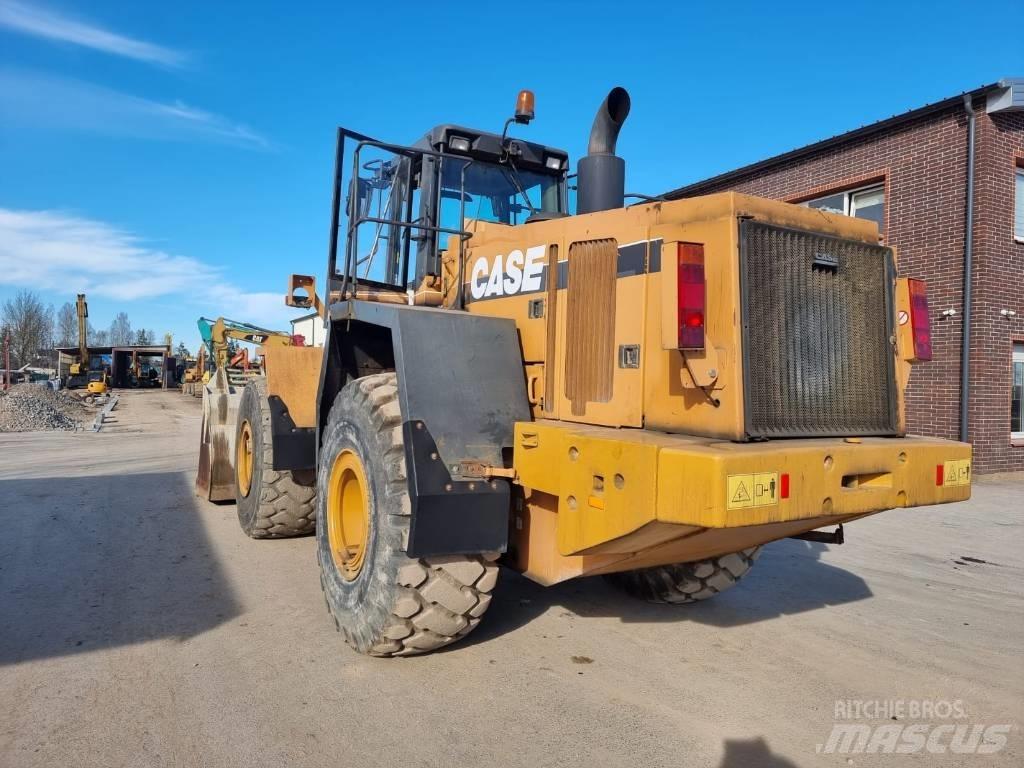 CASE 921 C/2 Rataslaadurid