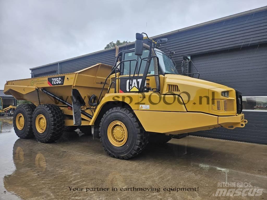 CAT 725C2 Liigendraamiga pinnaseveokid