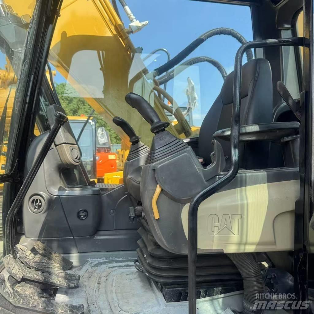 CAT 315 D Roomikekskavaatorid