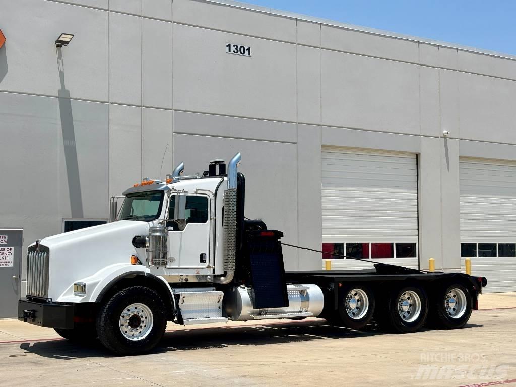 Kenworth T 800 Puksiirid