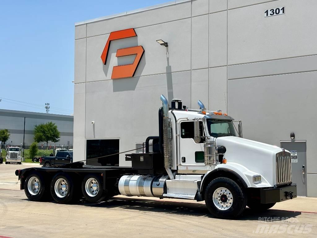Kenworth T 800 Puksiirid
