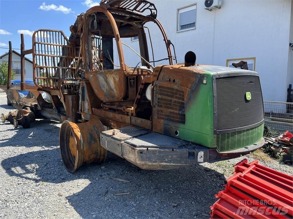 John Deere 1110E Forwarderid