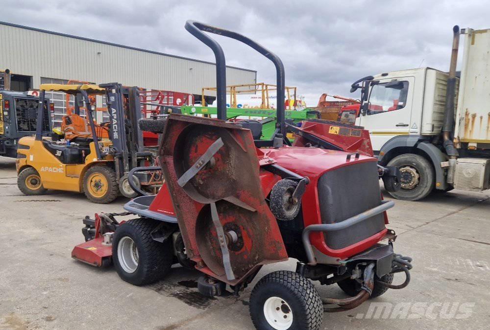 Toro R3240T 0 - pöörderaadiuse niidukid