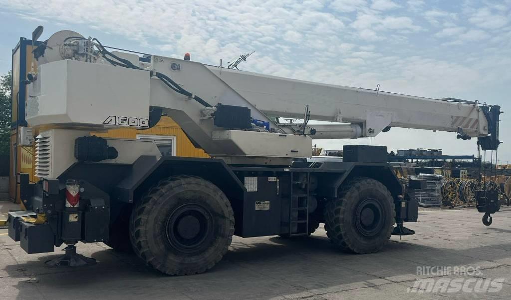 Terex A 600 Raske maastiku tõstukid