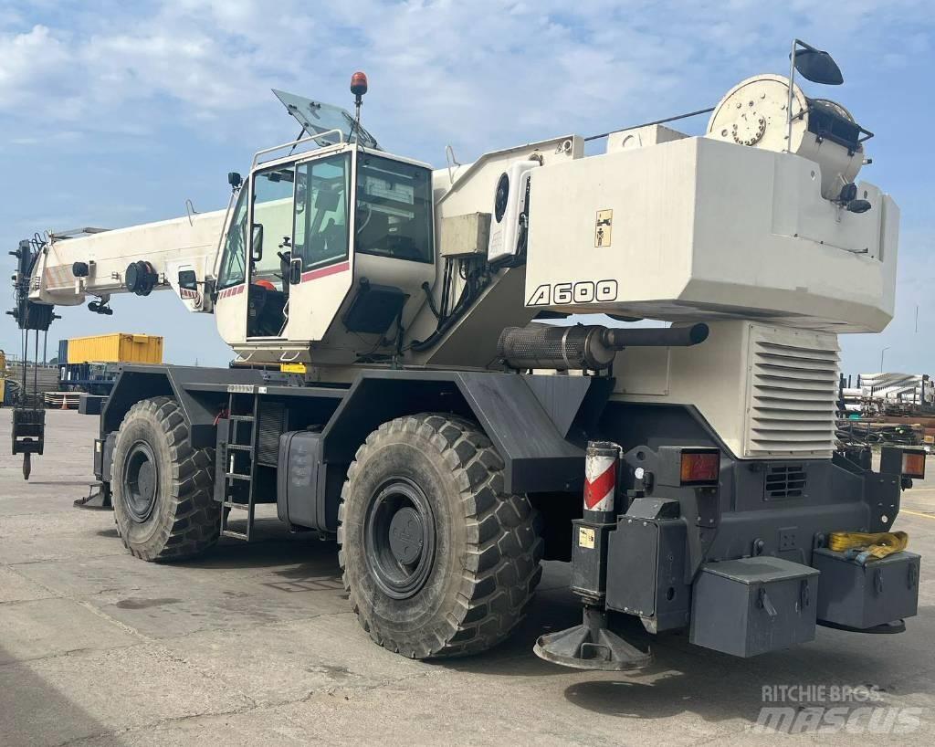 Terex A 600 Raske maastiku tõstukid