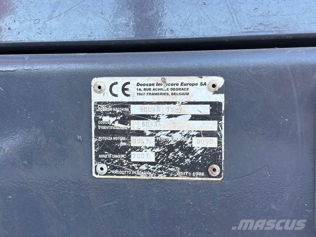 Doosan SOLAR 75V Väikeekskavaatorid 7t-12t