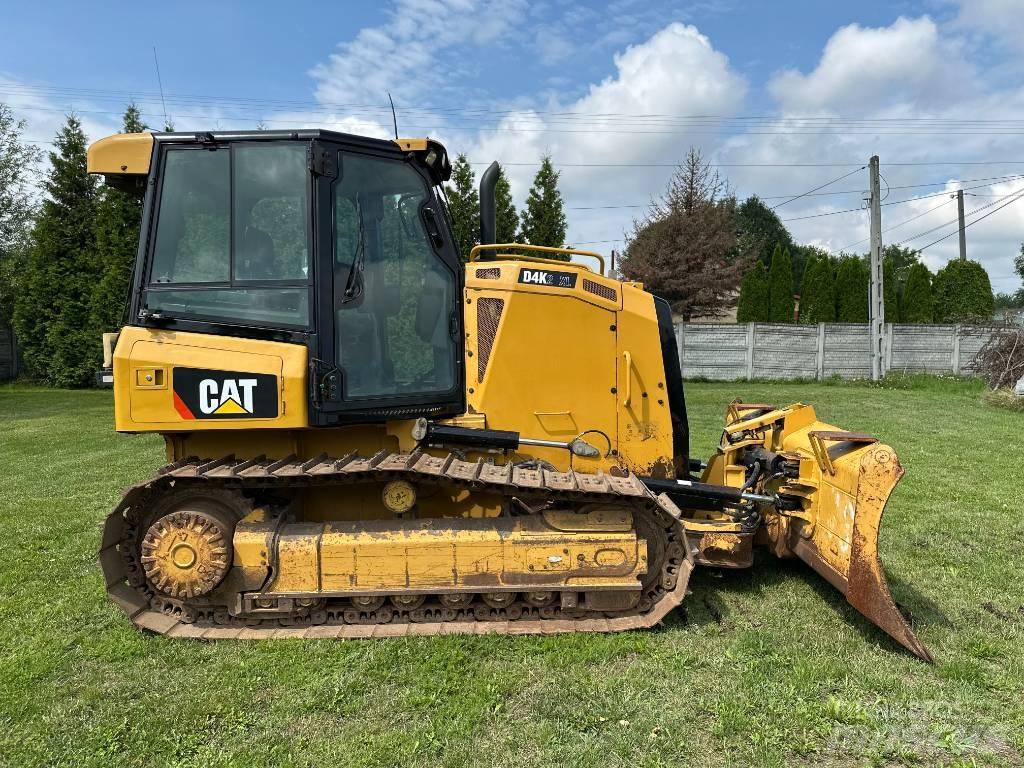 CAT D 4 K 2 XL Buldooserid