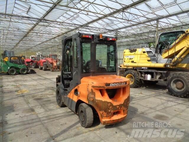 Doosan D35C-7 Diiseltõstukid