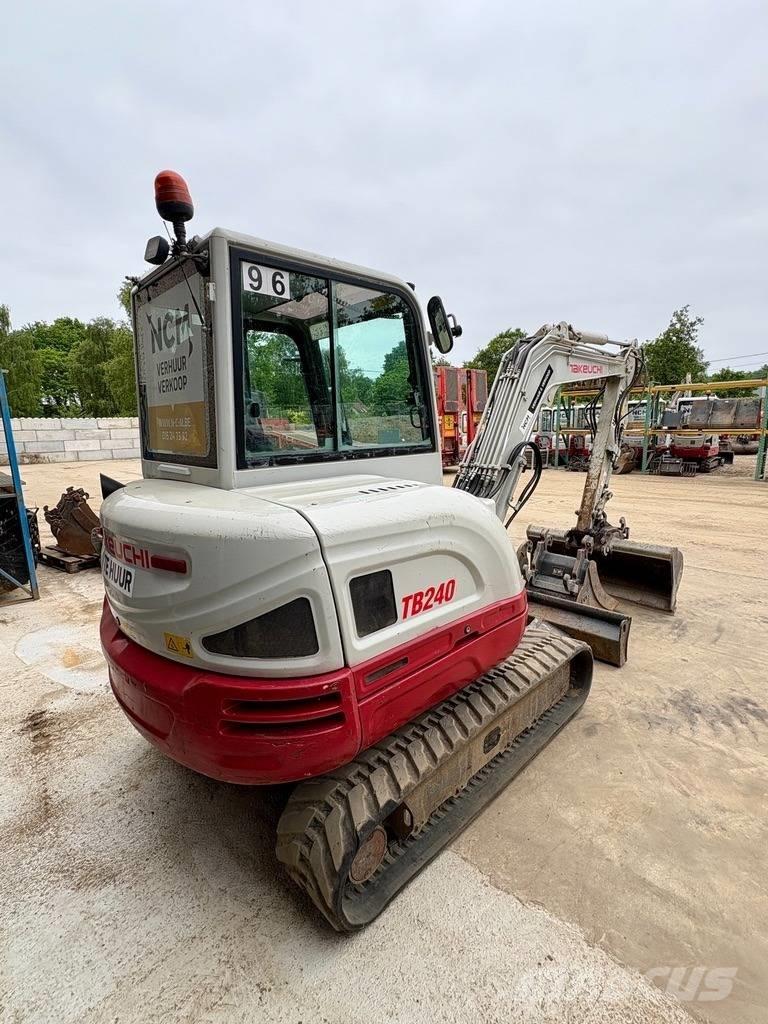 Takeuchi TB 240 Miniekskavaatorid < 7 t