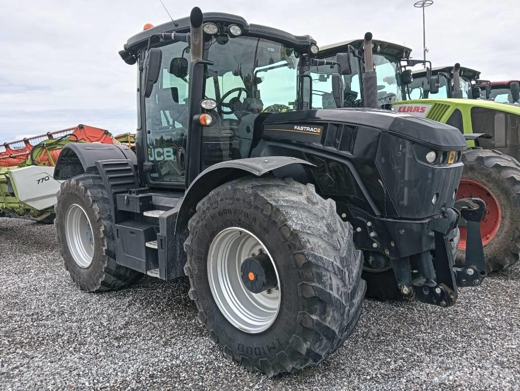 JCB Fastrac 4220 Traktorid