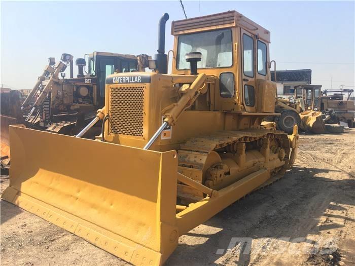 CAT D 6 D Buldooserid