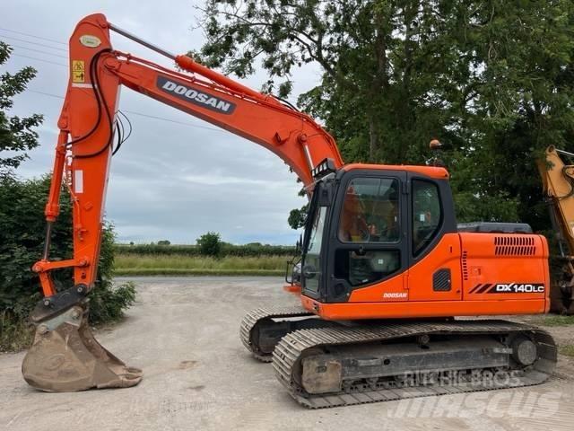 Doosan DX 140 LC Roomikekskavaatorid