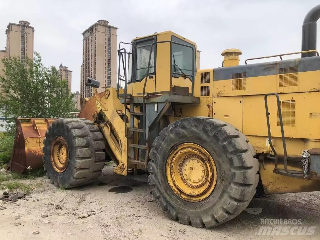 Komatsu WA 600-3 Rataslaadurid