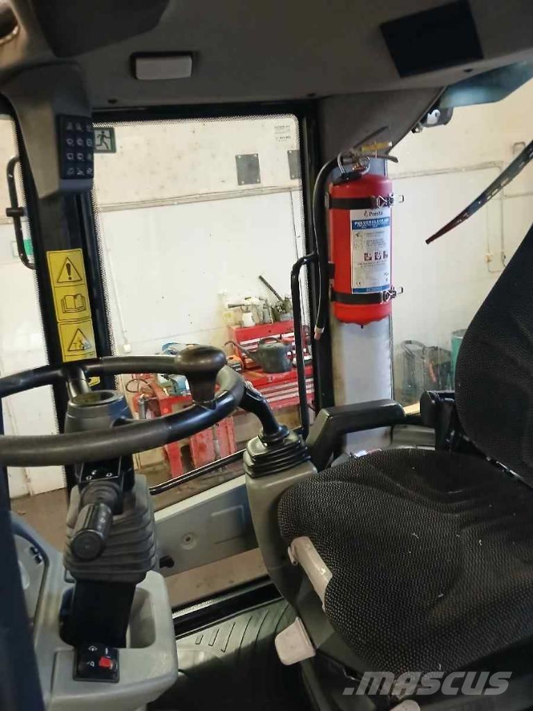 Yanmar V80-5 Kompaktlaadurid