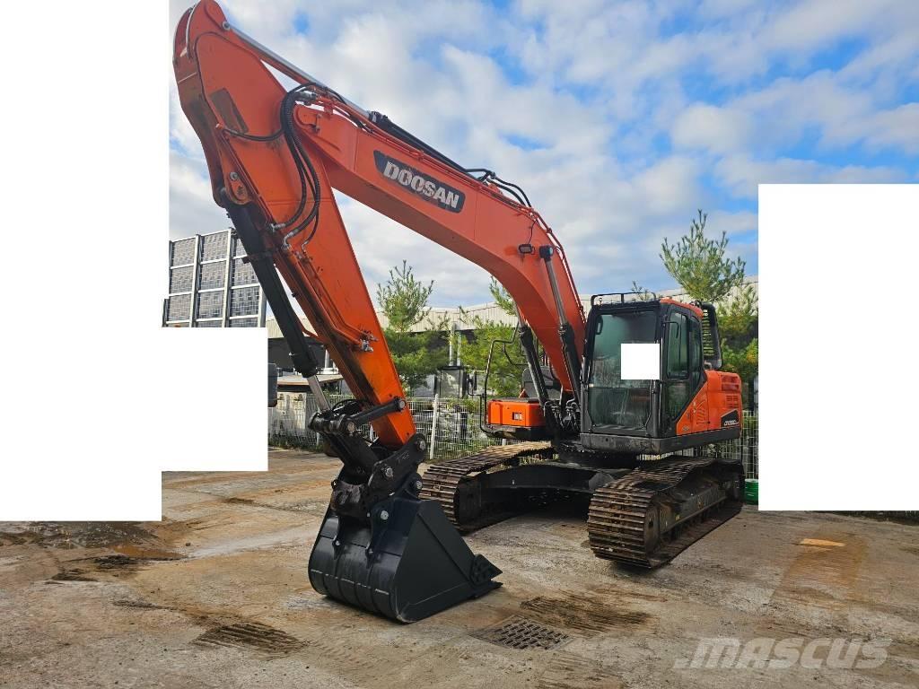 Doosan DX 220LC-5 Väikeekskavaatorid 7t-12t