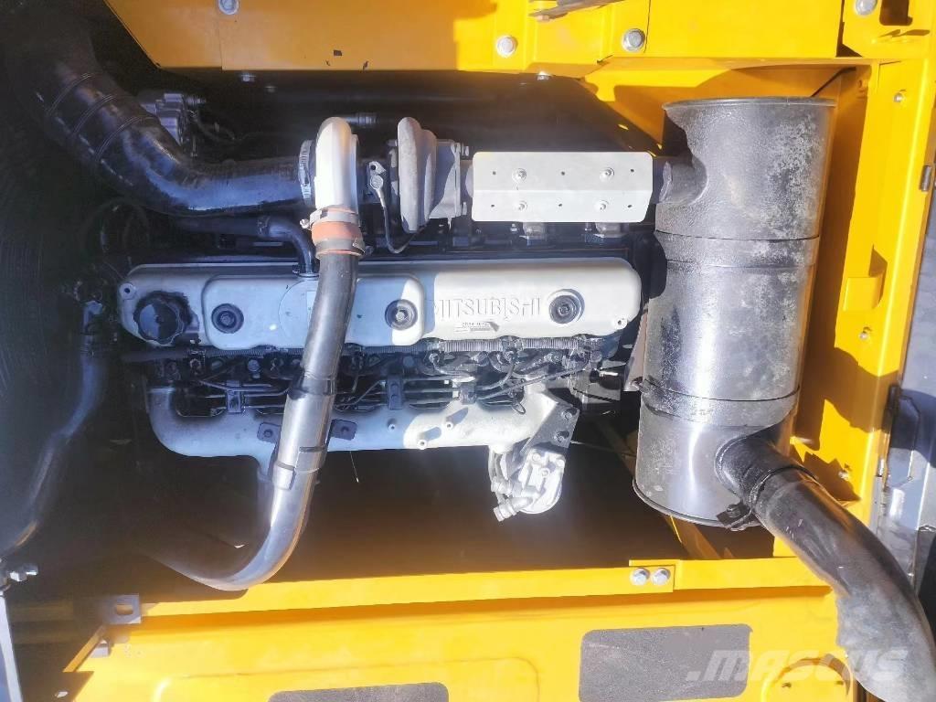 Sany SY215C Roomikekskavaatorid