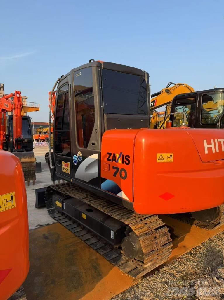 Hitachi Zaxis 70 Roomikekskavaatorid