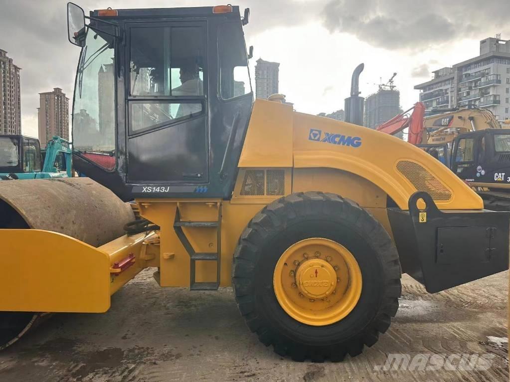 XCMG XS 143 Ühe trumliga rullid