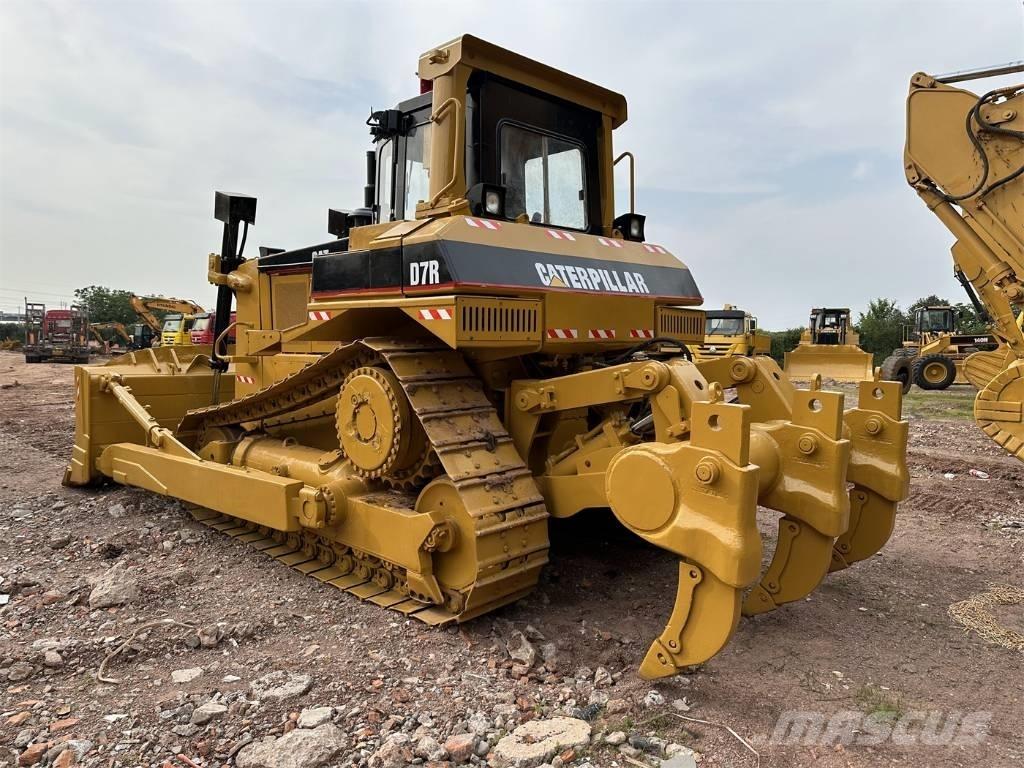 CAT D7R Buldooserid