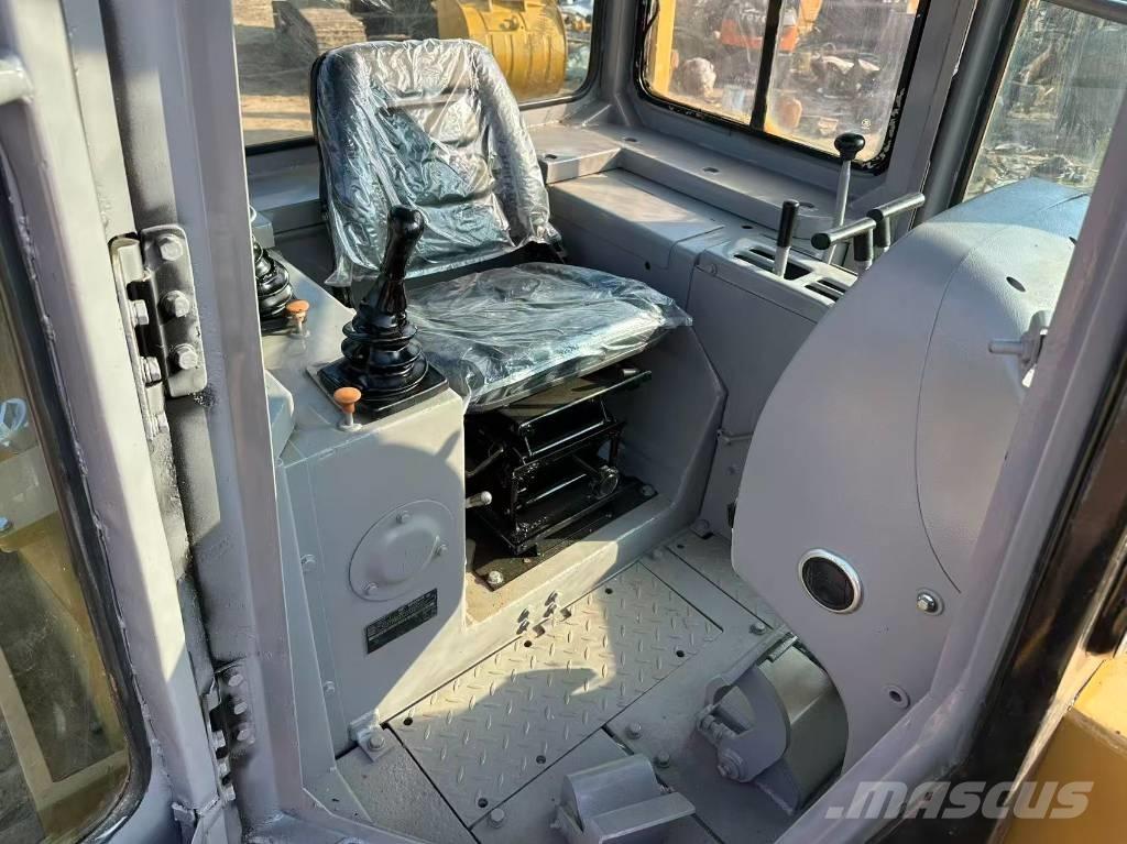 CAT D6G Buldooserid