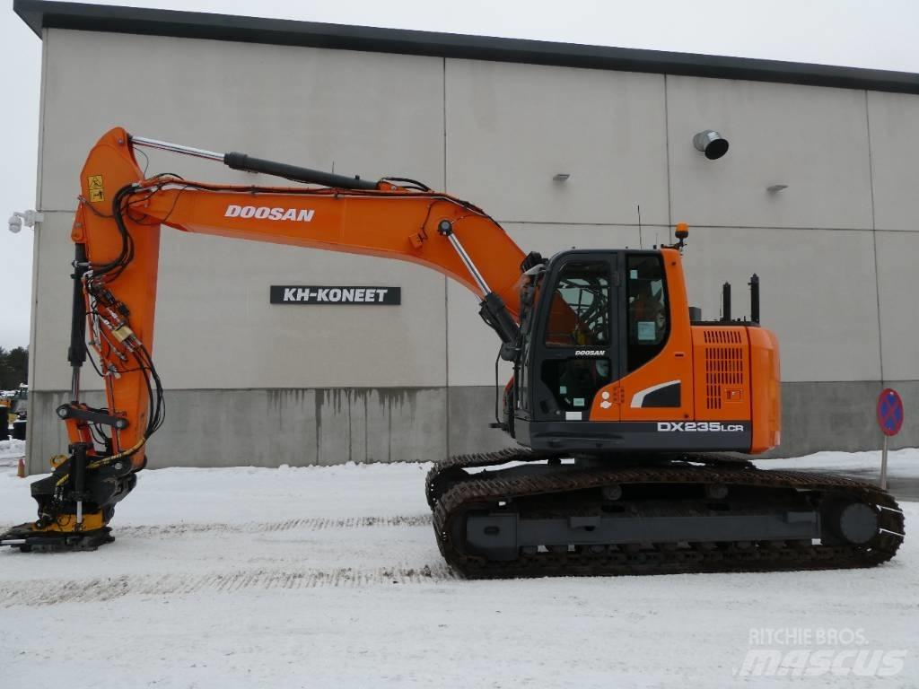 Doosan DX 235 LCR-5 Roomikekskavaatorid
