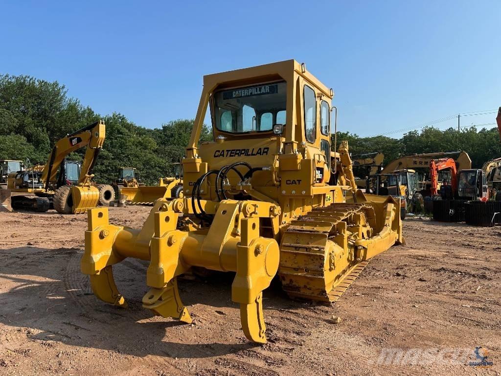 CAT D 7 G Buldooserid