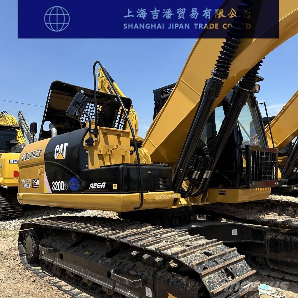 CAT 320 D Roomikekskavaatorid