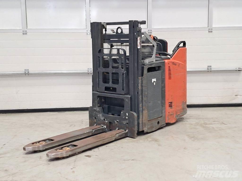 Linde L12LHPSP Järelkäidavad virnastajad