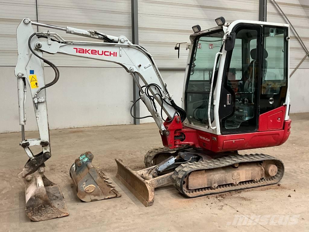 Takeuchi TB 230 Miniekskavaatorid < 7 t