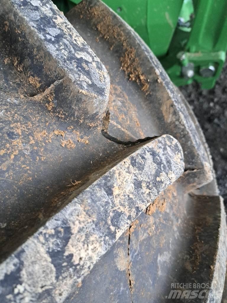 John Deere 6120 M Traktorid