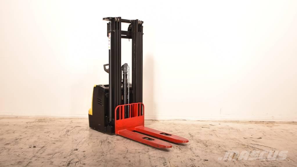 Hyster S1.5UT-24 Järelkäidavad virnastajad