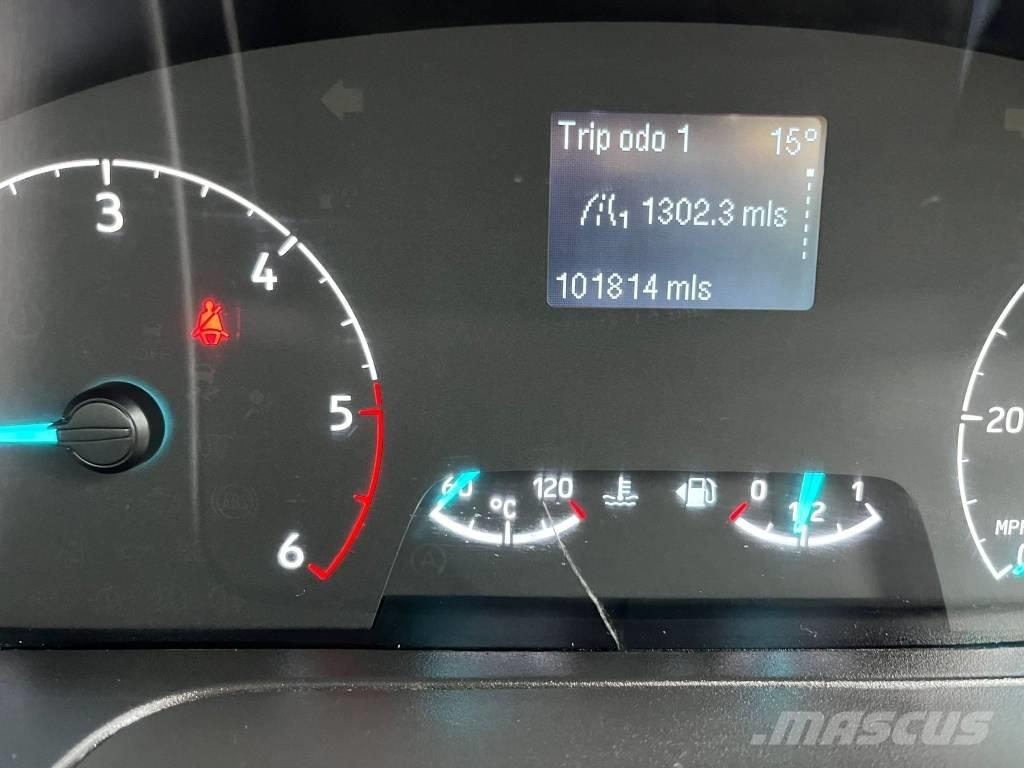 Ford Transit 350 XL Puksiirid