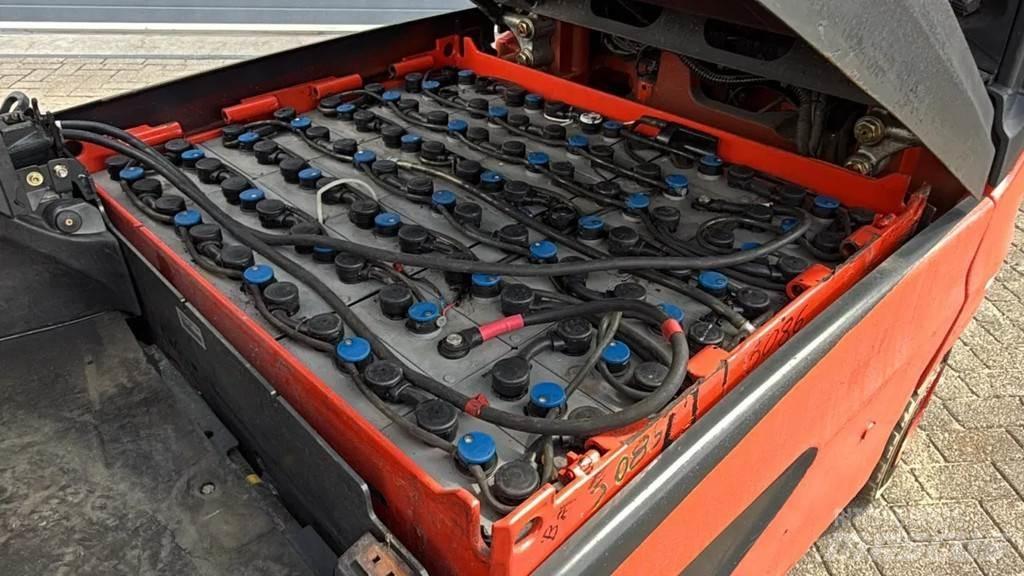 Linde E25L-01 Kahveltõstukid - muud