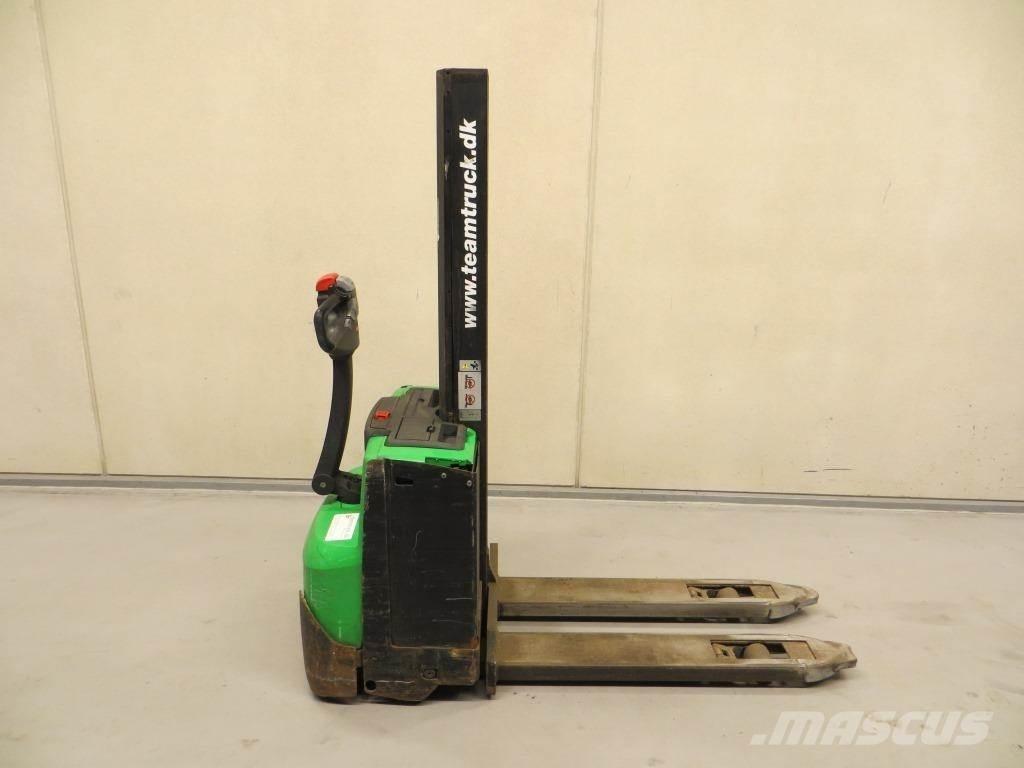 Cesab S208L Platvormiga virnastajad