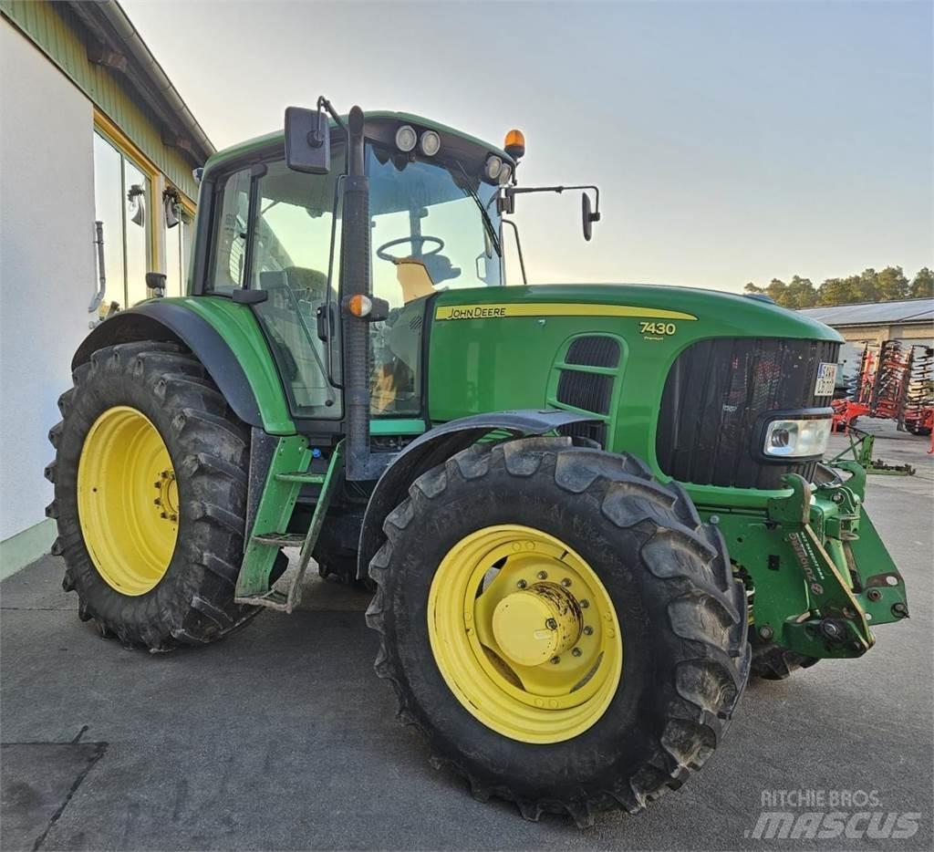 John Deere 7430 Traktorid