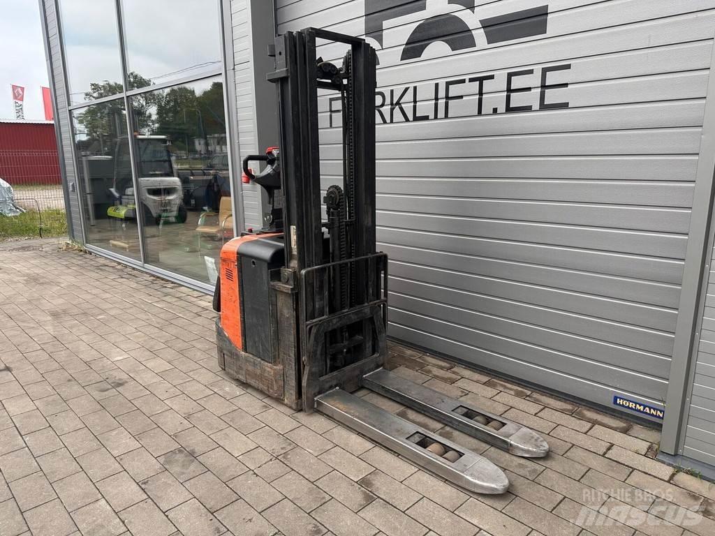 BT SPE125 Järelkäidavad virnastajad