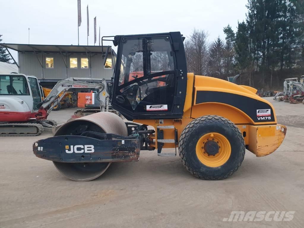JCB VM 75 D Ühe trumliga rullid