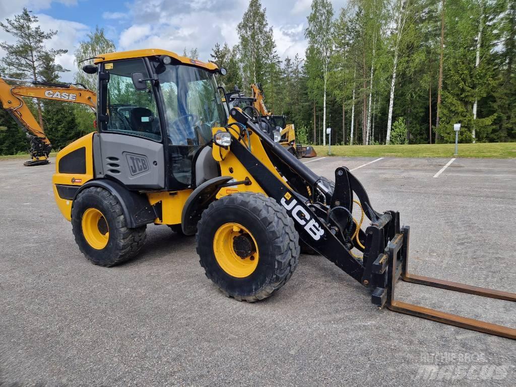 JCB 406 T4 Rataslaadurid