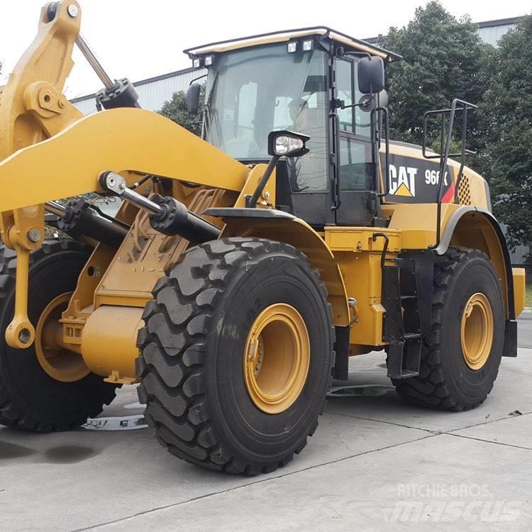 CAT 966K Rataslaadurid