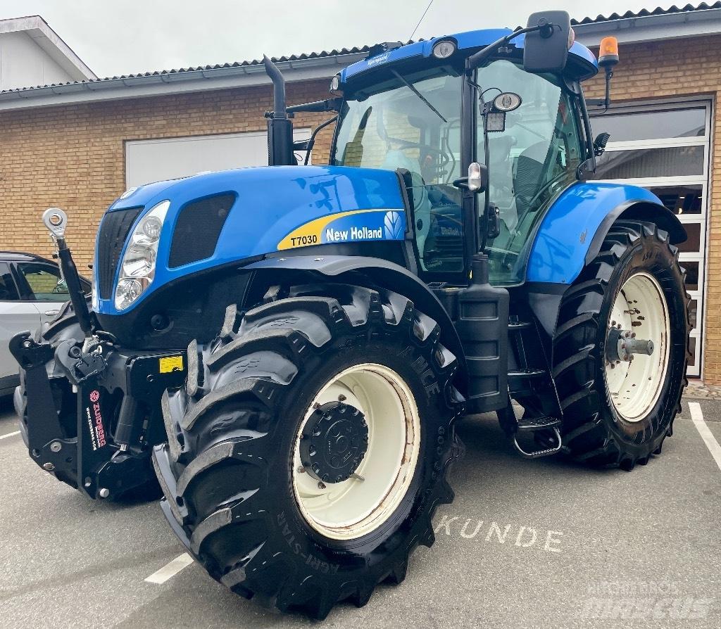 New Holland T 7030 Traktorid