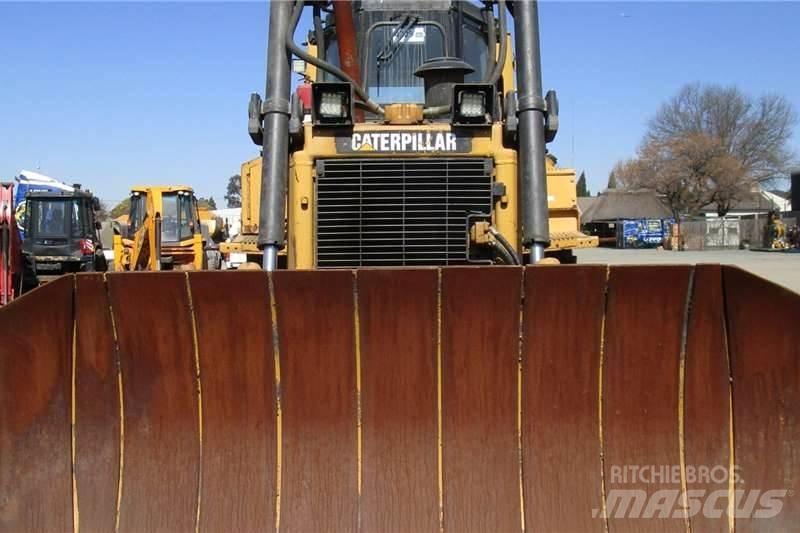 CAT D6R Buldooserid