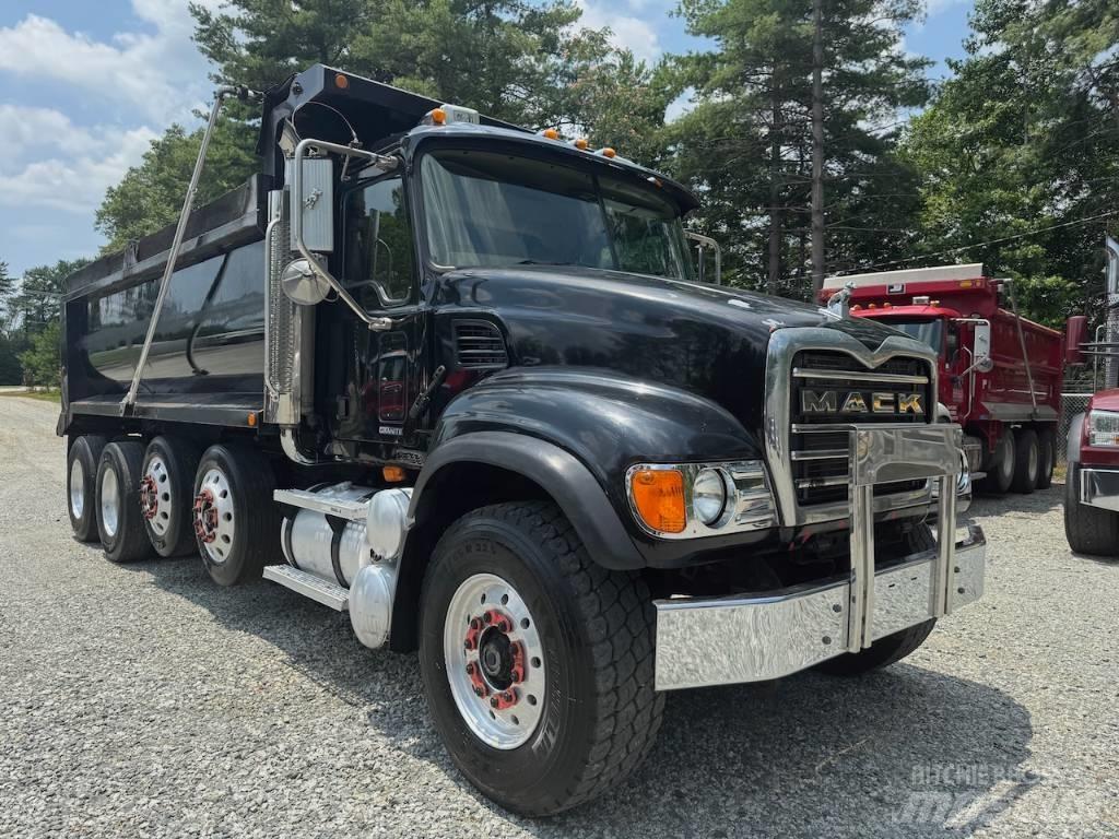 Mack Granite CV 713 Kallurid